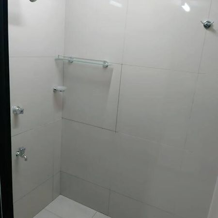 Barrett Accommodation Apartment Сува Екстериор снимка