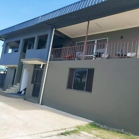Barrett Accommodation Apartment Сува Екстериор снимка
